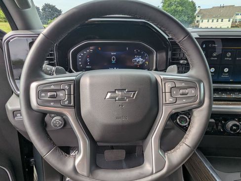 Used 2026 Chevrolet Silverado 1500 LT Trail Boss w/ Protection Package AWD/4WD image 18