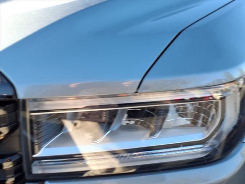 Used 2023 GMC Acadia SLE w/ Elevation Edition image 32