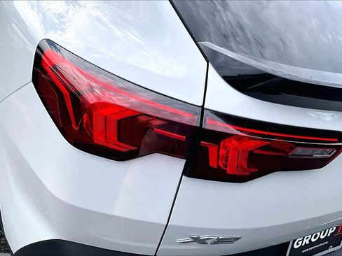 Used 2025 BMW X2 xDrive28i AWD/4WD image 29