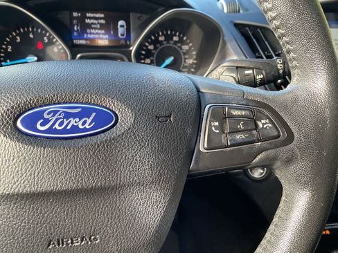 Used 2017 Ford Escape Titanium w/ Equipment Group 301A AWD/4WD image 23
