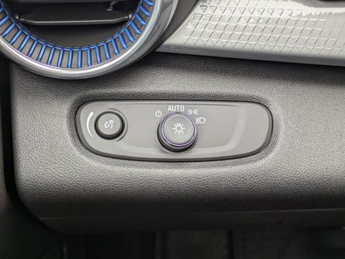 New 2026 Chevrolet Trax LT image 14