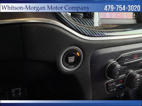 Used 2018 Dodge Charger SXT w/ Blacktop Package image 19