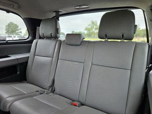 Used 2019 Toyota Sequoia Platinum image 30