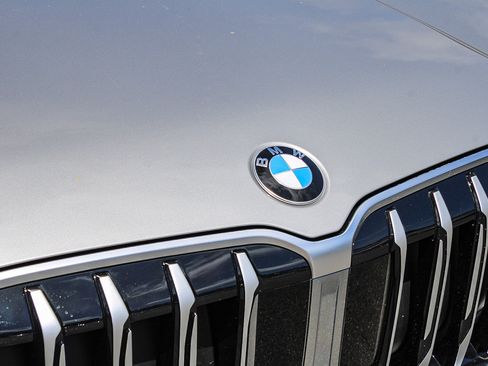 New 2026 BMW X1 xDrive28i AWD/4WD image 8