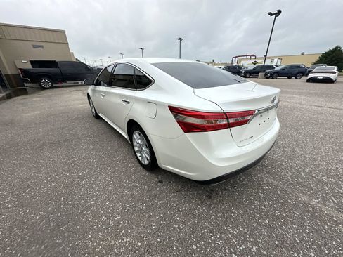 Used 2014 Toyota Avalon XLE FWD image 12