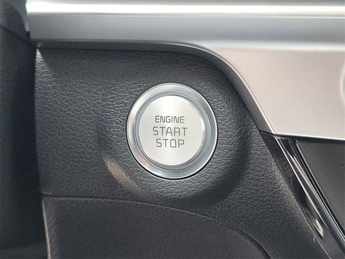 New 2025 Kia Telluride LX image 32