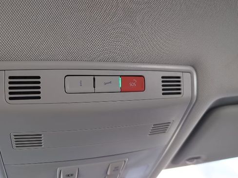 Certified 2021 Volkswagen Jetta S image 24