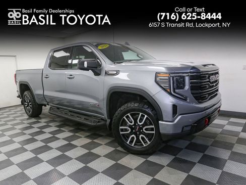 Used 2023 GMC Sierra 1500 AT4 w/ AT4 Premium Package AWD/4WD image 1