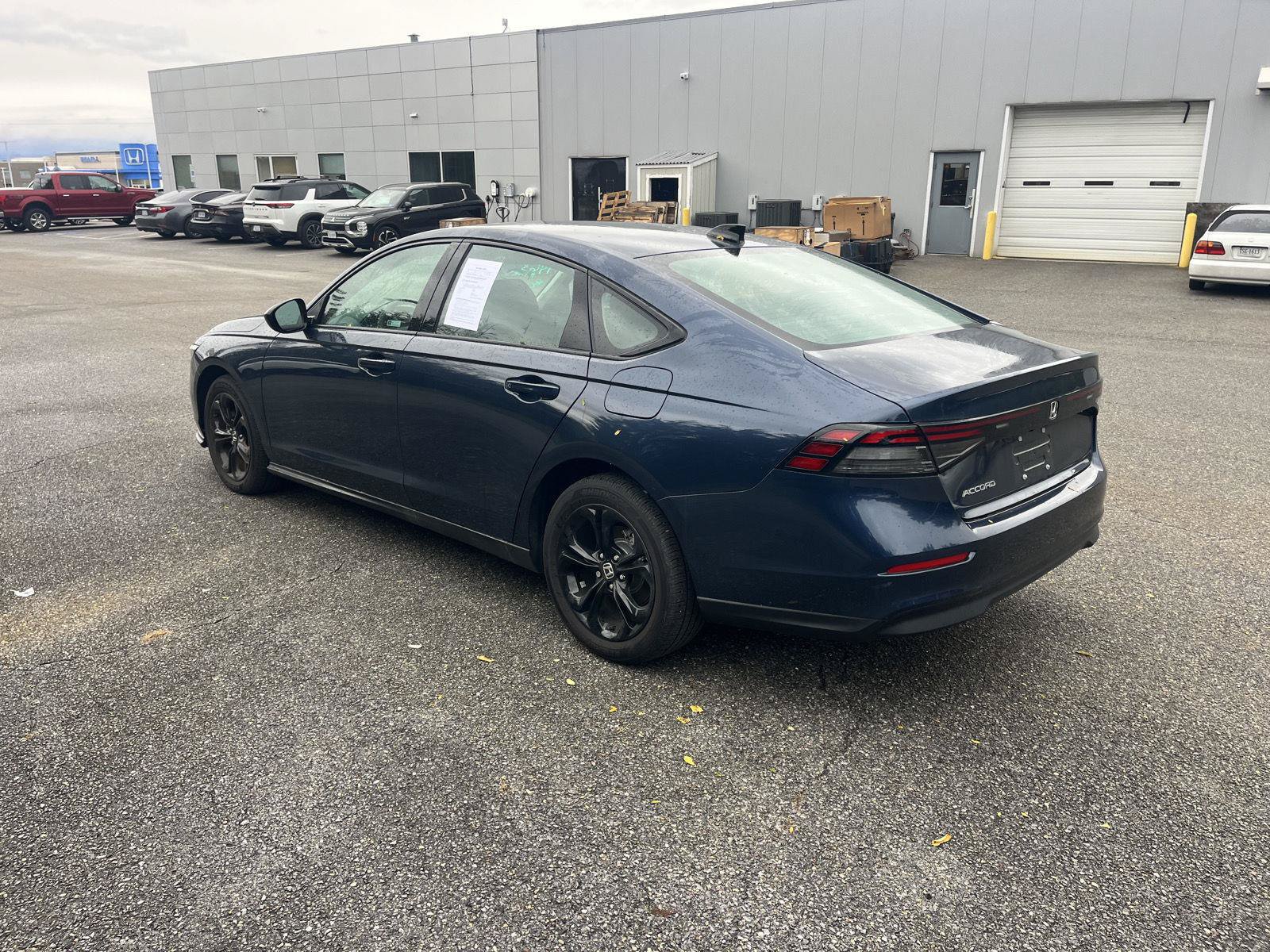 Used 2025 Honda Accord SE image 5