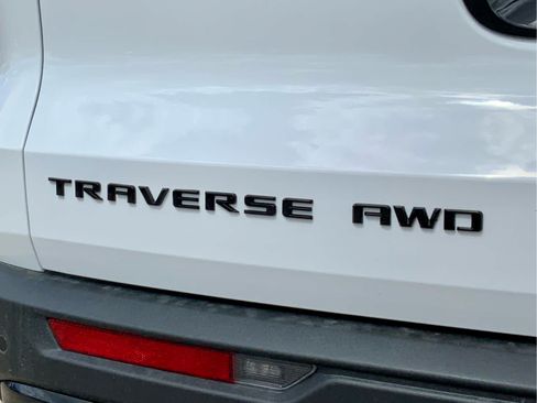 New 2026 Chevrolet Traverse LT w/ Midnight/Sport Edition AWD/4WD image 19