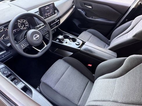 Used 2022 Nissan Rogue SV image 21