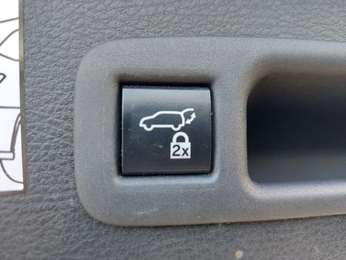 Used 2021 Toyota Sienna XLE w/ XLE Plus Package AWD/4WD image 37