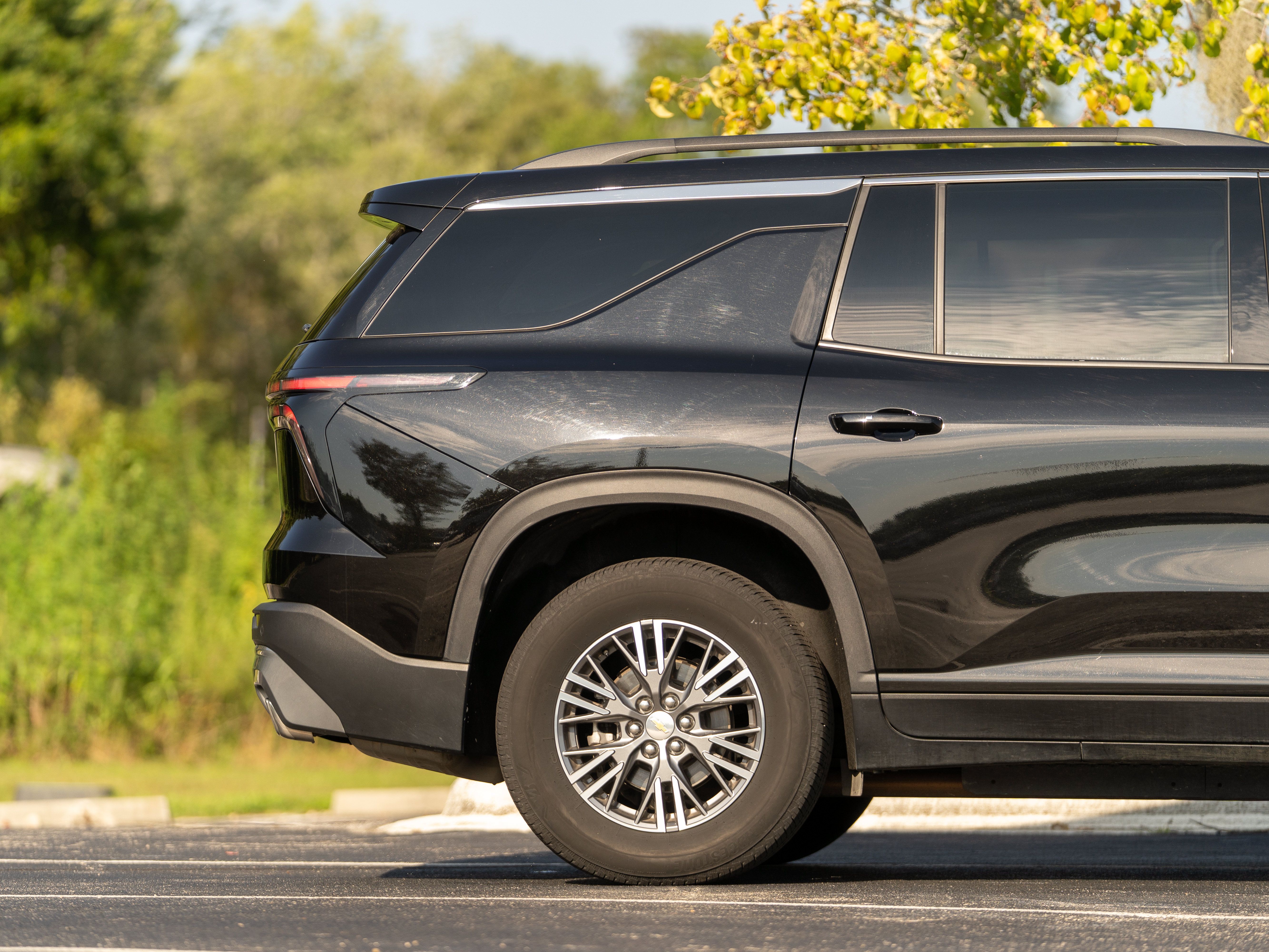 Used 2025 Chevrolet Traverse LT AWD/4WD image 6