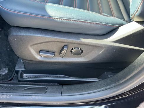 Certified 2024 Ford Edge SEL w/ Sport Appearance Package image 29