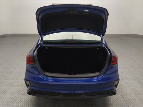 Used 2022 Kia Forte LXS FWD image 29