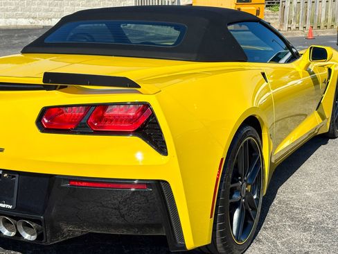Used 2018 Chevrolet Corvette Stingray Convertible RWD image 21