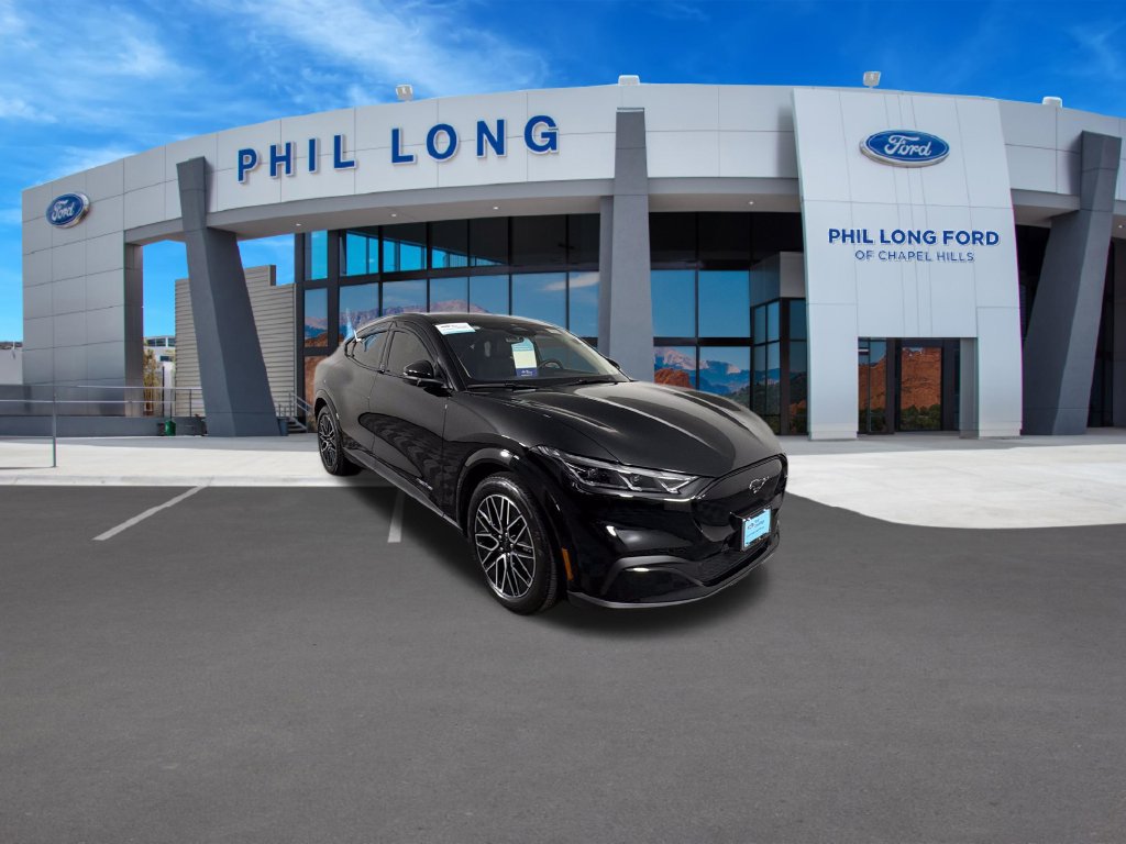 Used 2026 Ford Mustang Mach-E Premium AWD/4WD image 7