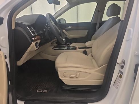 Used 2023 Audi Q5 2.0T Premium w/ Convenience Package AWD/4WD image 13