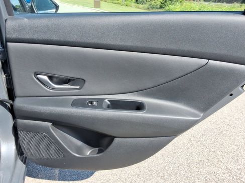 Used 2024 Hyundai Elantra SEL w/ Convenience Package FWD image 24