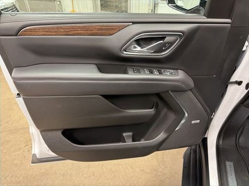 Used 2022 Chevrolet Tahoe High Country image 13