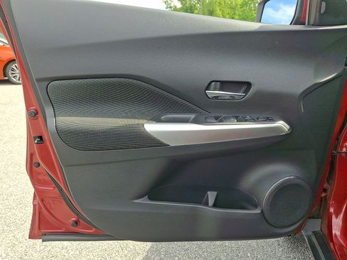 Used 2020 Nissan Kicks SV FWD image 12