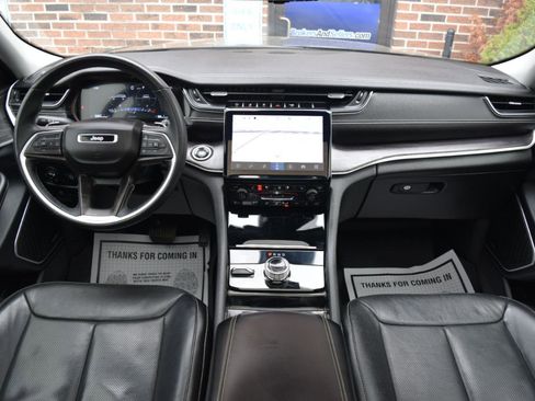 Used 2021 Jeep Grand Cherokee L Limited w/ Luxury Tech Group II image 14