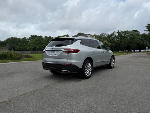 Used 2020 Buick Enclave Essence FWD image 5