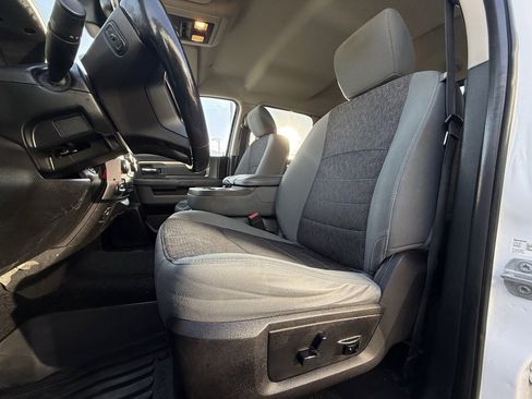 Used 2019 RAM 1500 Big Horn image 10