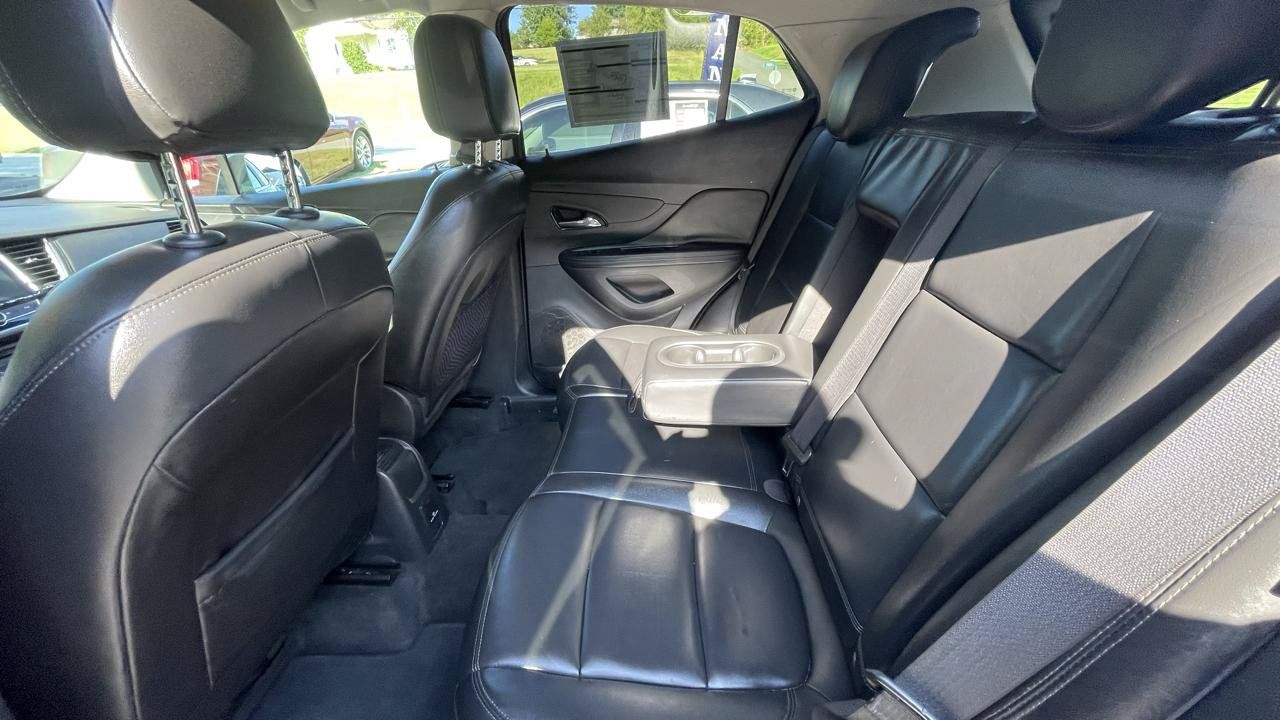 Used 2019 Buick Encore Essence AWD/4WD image 22