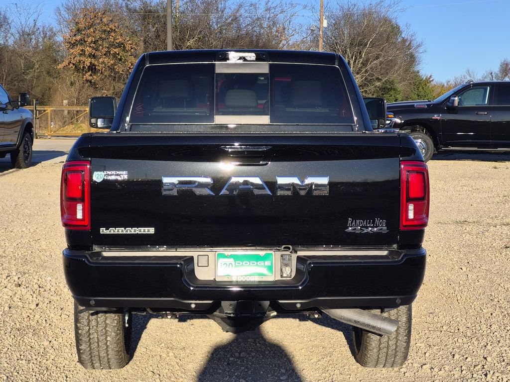 New 2026 RAM 2500 Laramie AWD/4WD image 5