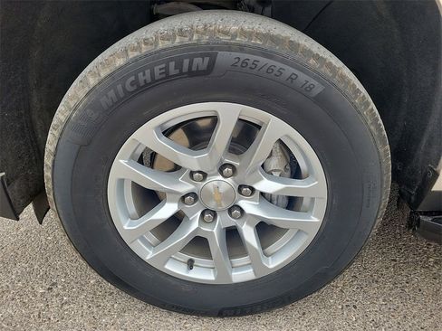 Used 2023 Chevrolet Tahoe LS image 14