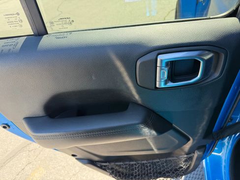 Used 2021 Jeep Wrangler Unlimited Sahara image 13