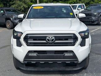 Used 2024 Toyota Tacoma SR5 AWD/4WD video 2