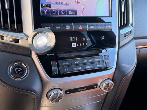 Used 2020 Toyota Land Cruiser AWD/4WD image 22