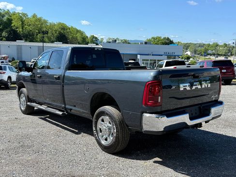 Used 2025 RAM 2500 Tradesman AWD/4WD image 4