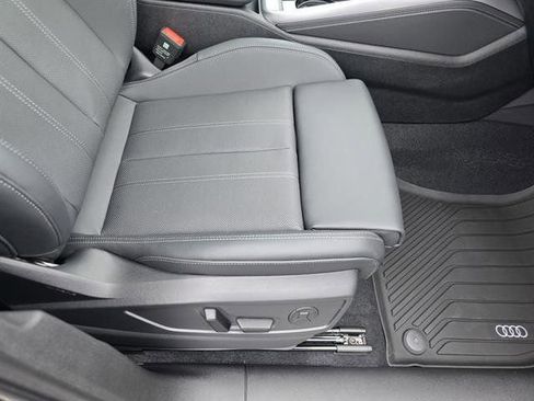 Used 2025 Audi Q5 Premium Plus image 18