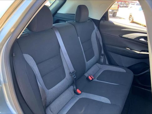 Used 2024 Chevrolet TrailBlazer LS image 20