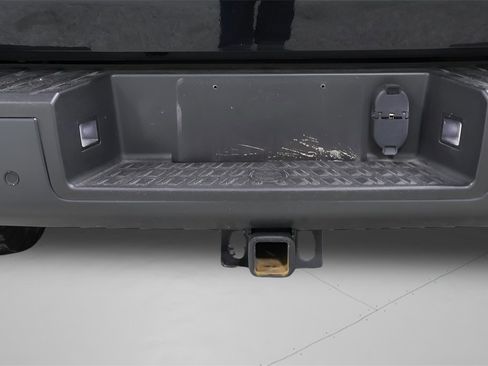 Used 2024 Nissan Titan PRO-4X w/ Off Road Protection Package image 32