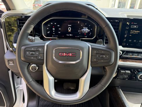 New 2026 GMC Sierra 1500 Elevation w/ Elevation Premium Package AWD/4WD image 13