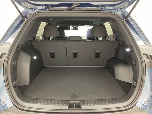 New 2026 Chevrolet Equinox LT w/ Safety and Technology Package AWD/4WD image 11
