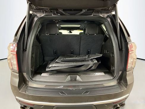 Used 2021 Chevrolet Tahoe High Country image 28