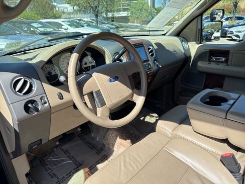 Used 2005 Ford F150 XLT AWD/4WD image 4