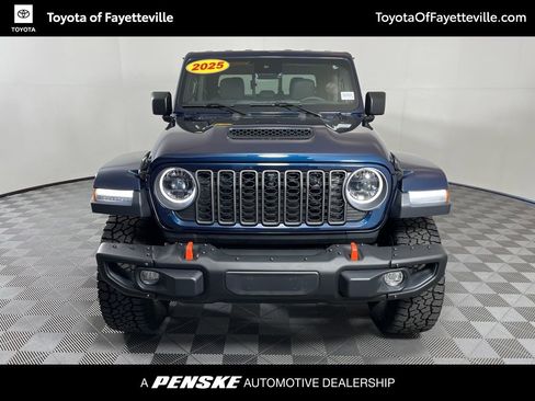 Used 2025 Jeep Gladiator Mojave image 18