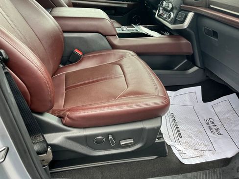 Used 2023 Ford Expedition Max Limited image 32