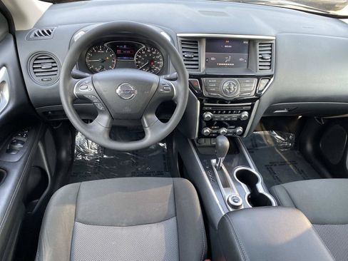Used 2020 Nissan Pathfinder S AWD/4WD image 10