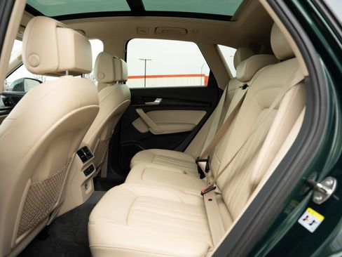 Used 2018 Audi Q5 2.0T Premium Plus w/ Premium Plus Package image 16