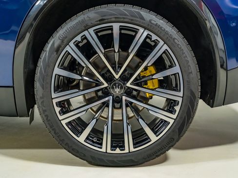 Used 2025 Maserati Grecale Modena image 13