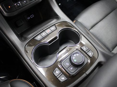 Used 2023 GMC Acadia AT4 image 45