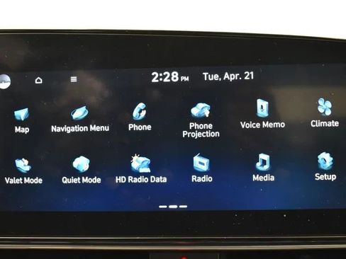 Used 2024 Hyundai Elantra SEL image 29