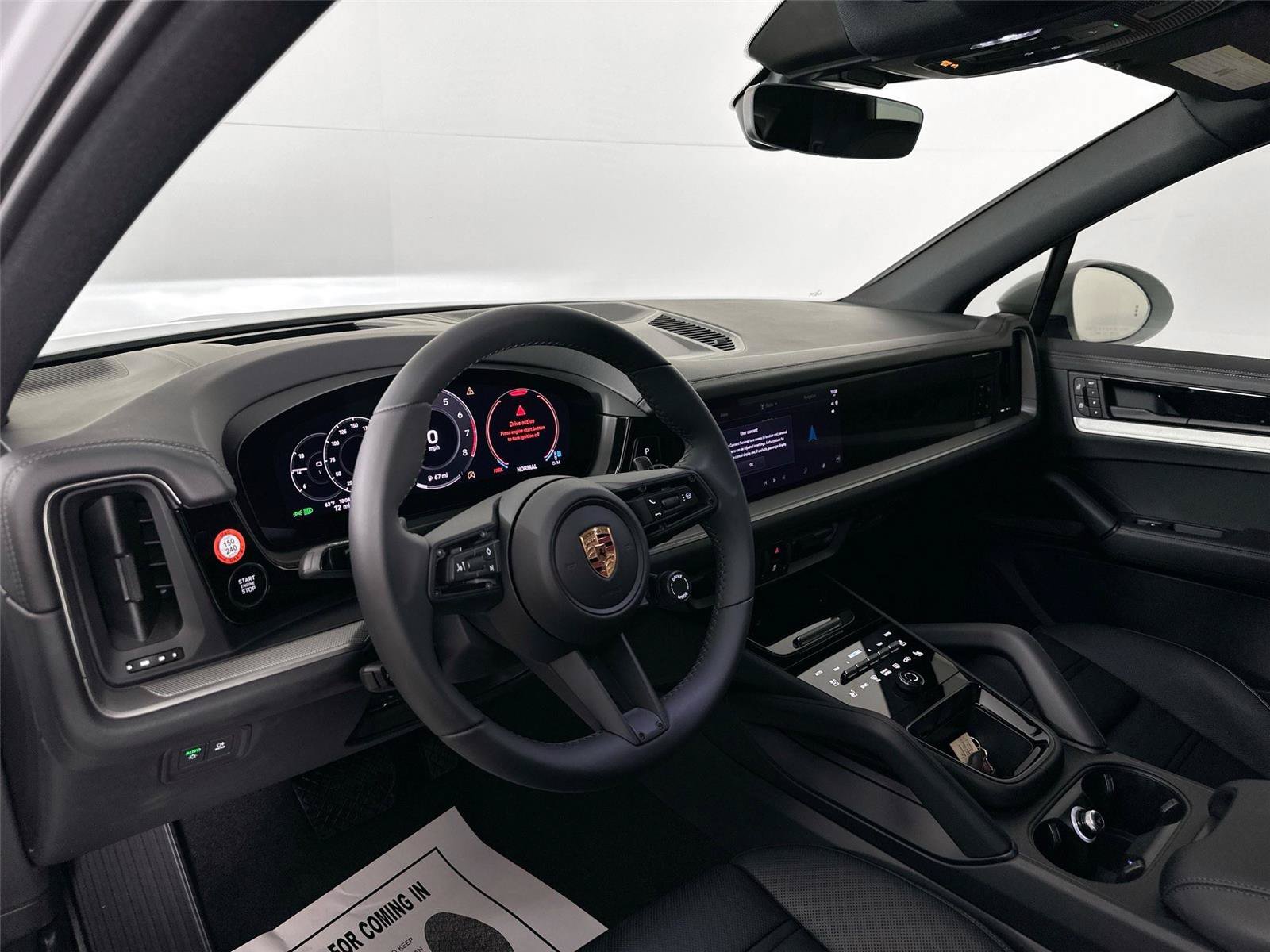 Certified 2026 Porsche Cayenne AWD/4WD image 4